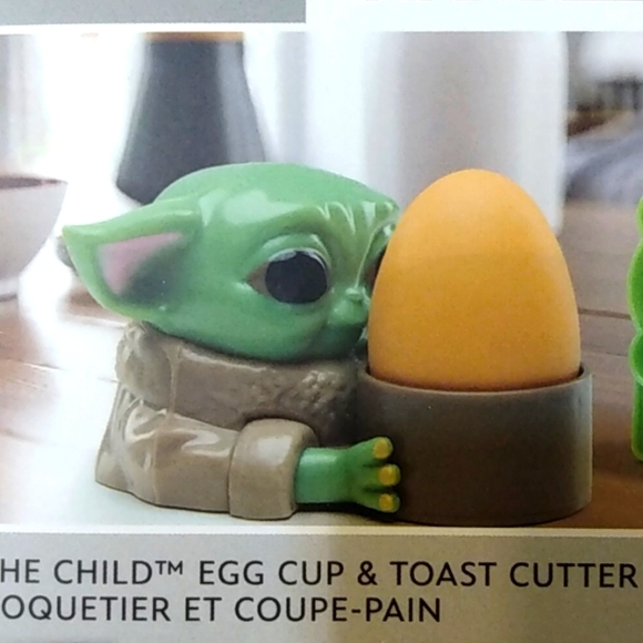 Star Wars The Mandalorian The Child Grogu Egg Cup & Toast Cutter - Picture 4 of 6